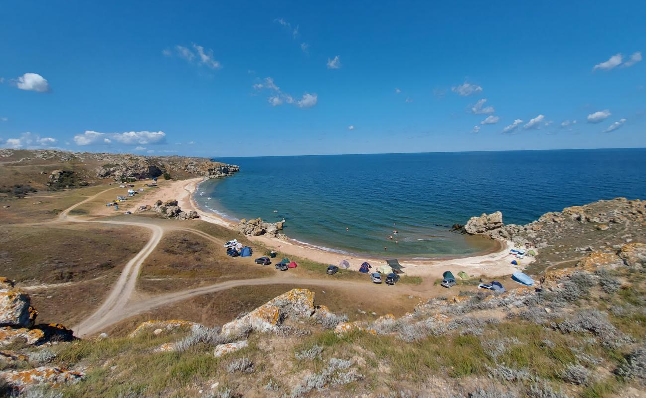 Foto af Karalarskiy park II med lys skaldesand overflade