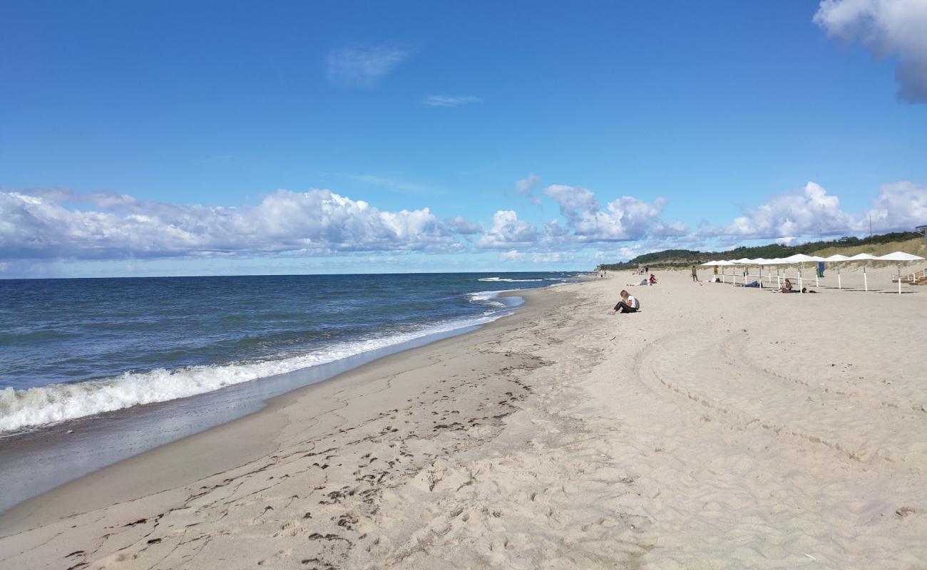 Foto af Yantarnyy Beach II med lys sand overflade