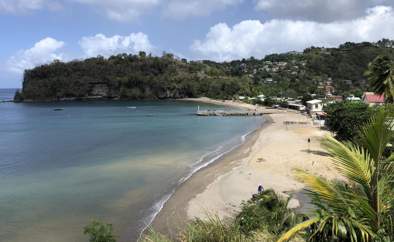 Foto af La Raye beach med lys sand overflade