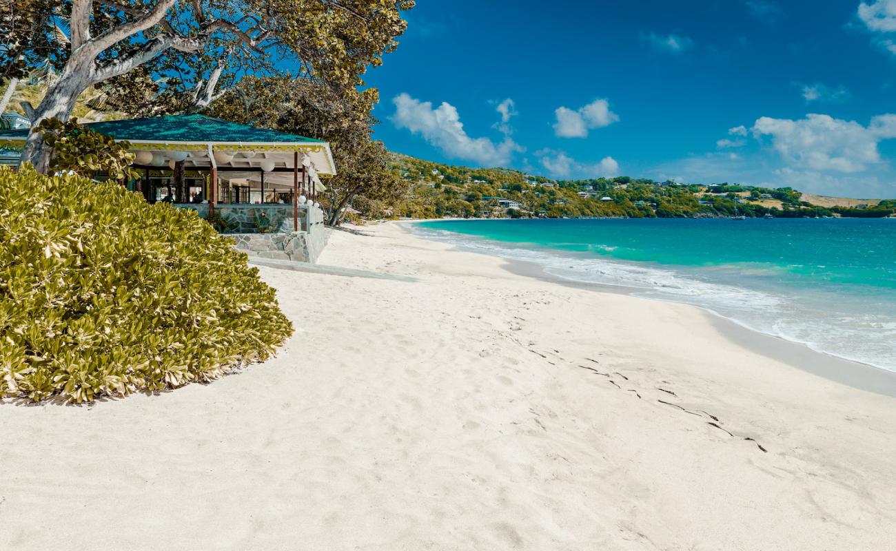 Foto af Bequia Strand med lys fint sand overflade