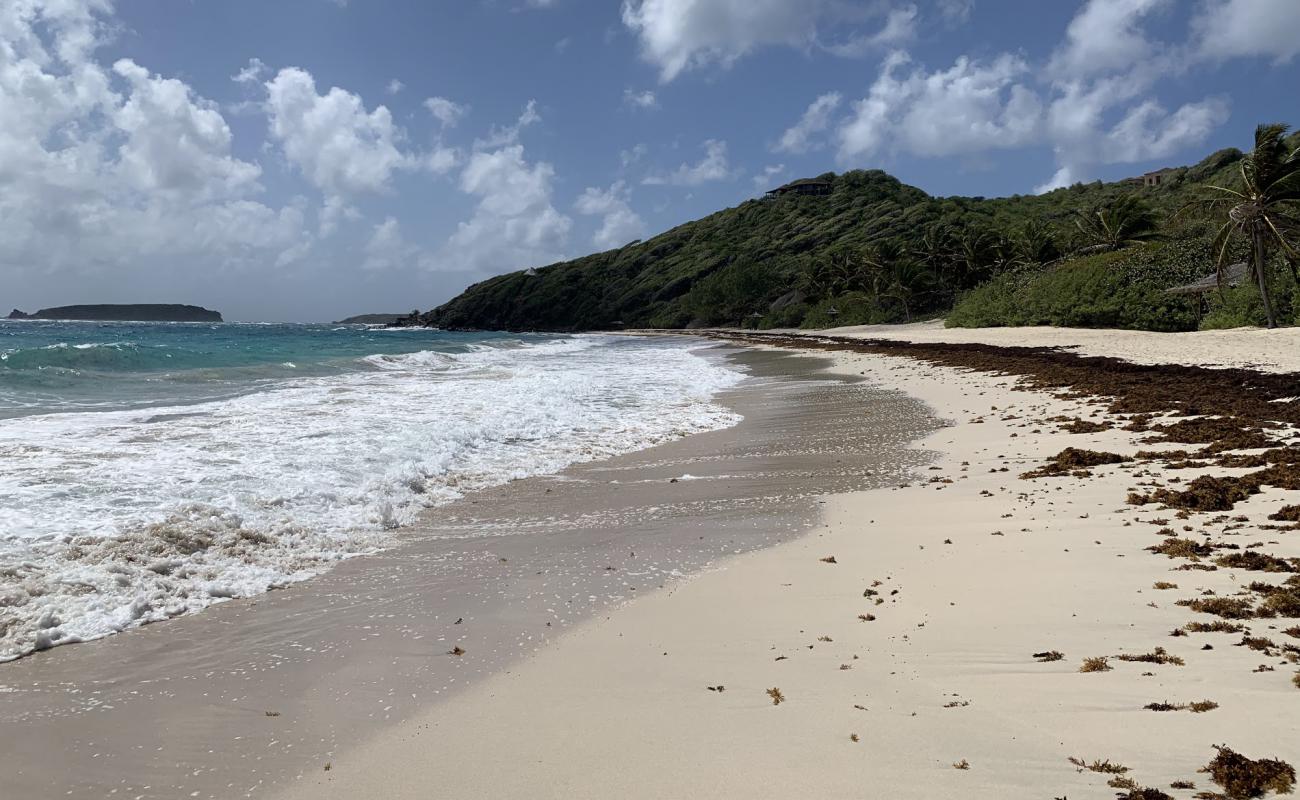 Foto af Macaroni beach med lys fint sand overflade