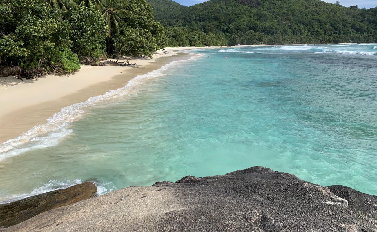 Foto af Baie Lazare Strand med hvidt fint sand overflade