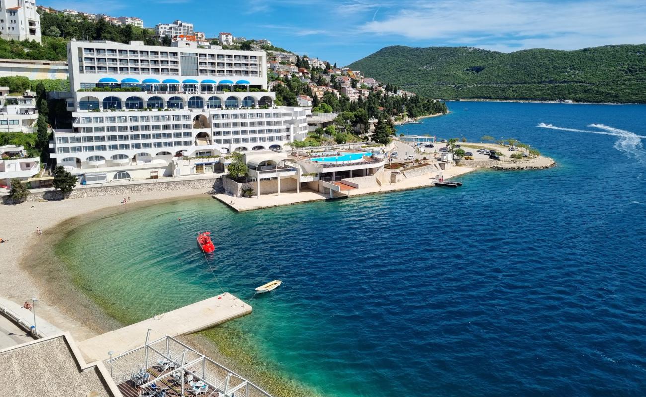 Foto af Plaza Neum med let fin sten overflade