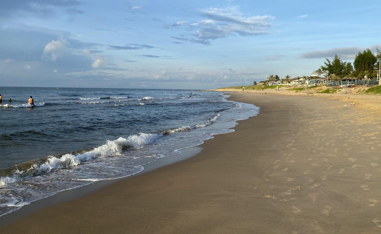 Foto af Long Hai Channel Beach med lys fint sand overflade