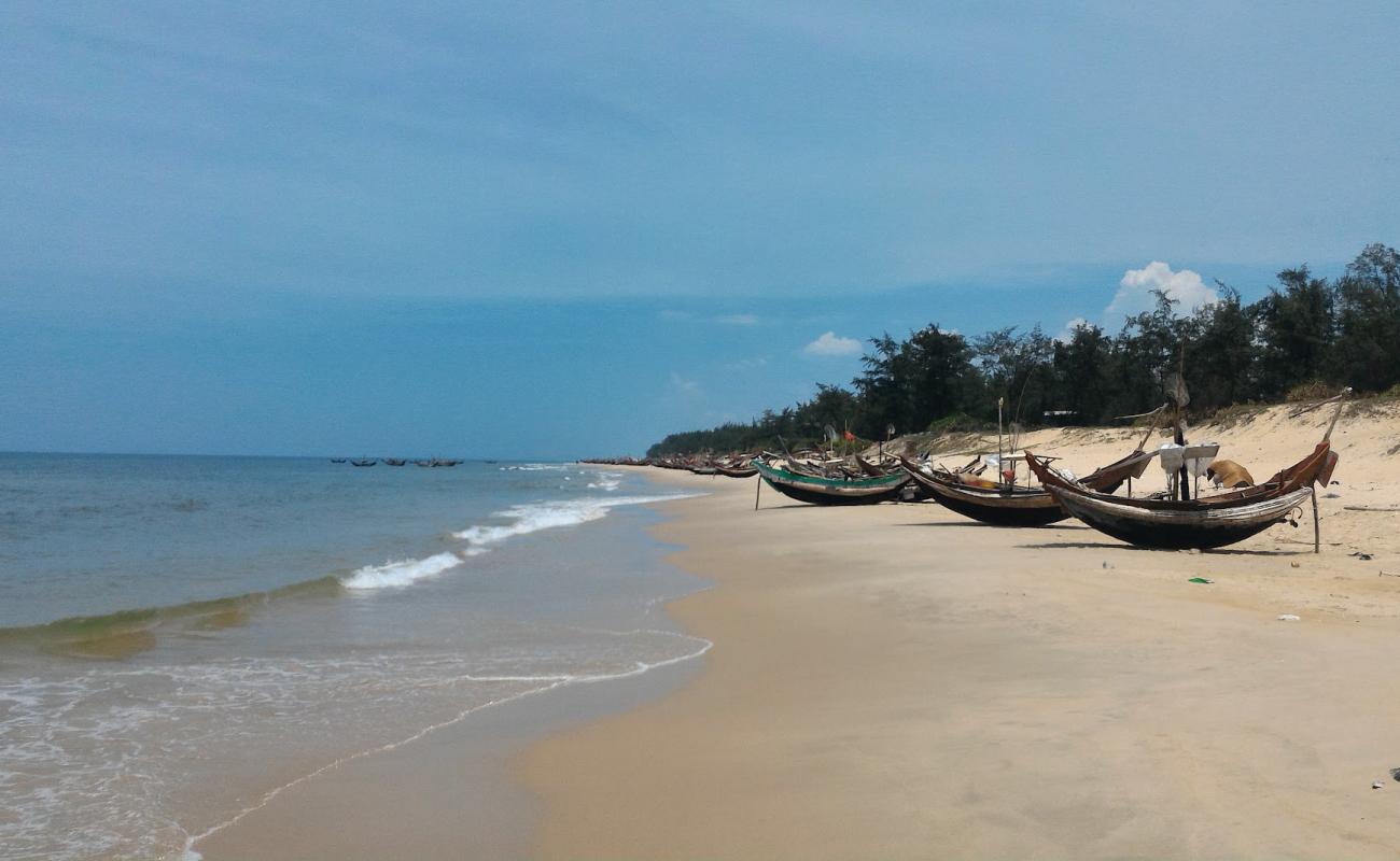 Foto af Thuan Hai Beach med lys sand overflade