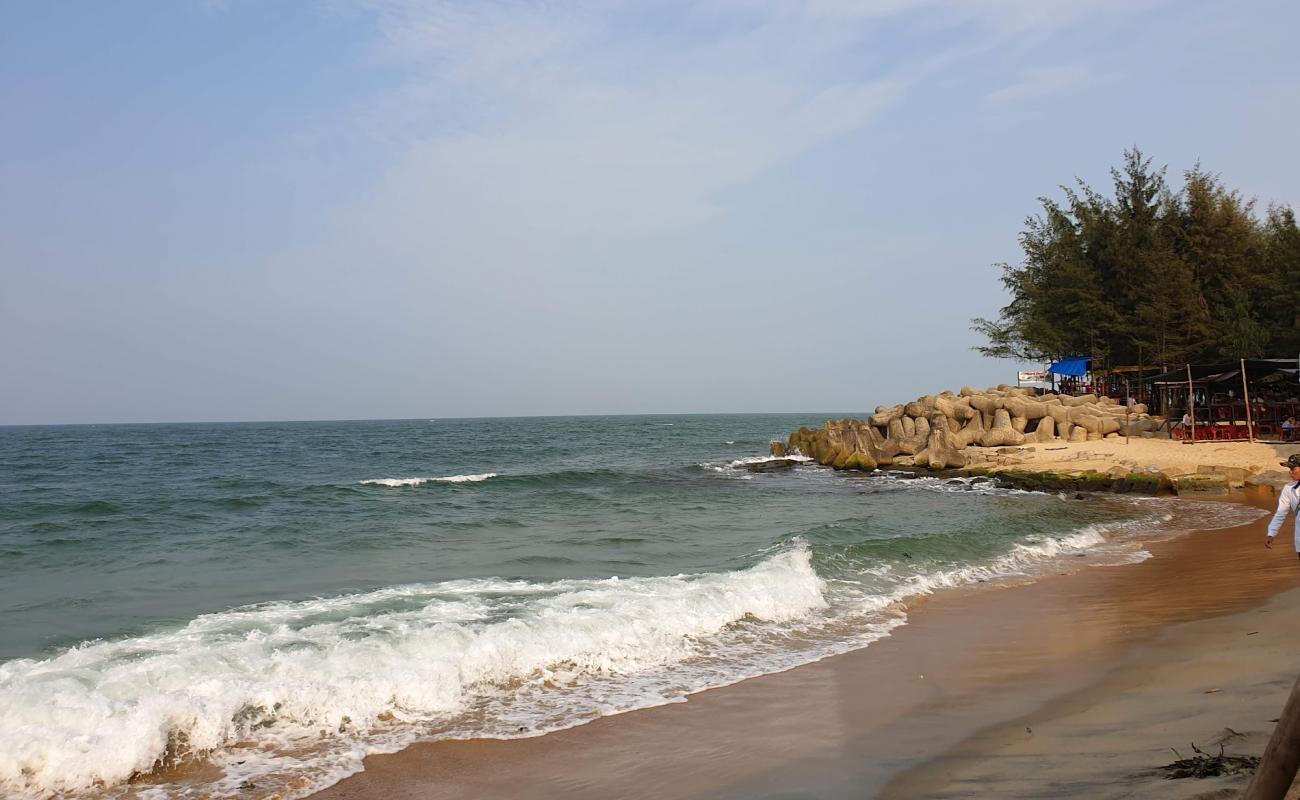 Foto af Hai Duong Beach med lys sand overflade