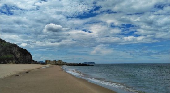 Khu Tuong stone beach