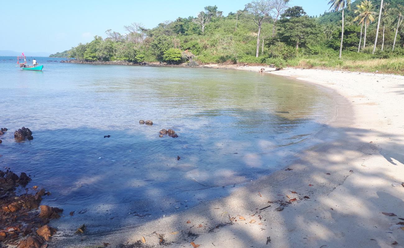 Foto af Small Beach med lys sand overflade