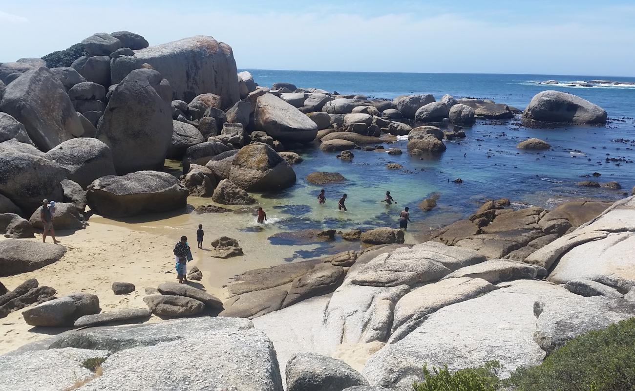 Foto af Oudekraal beach med lys sand overflade