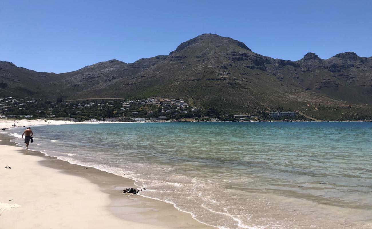 Foto af Hout Bay beach med lys sand overflade