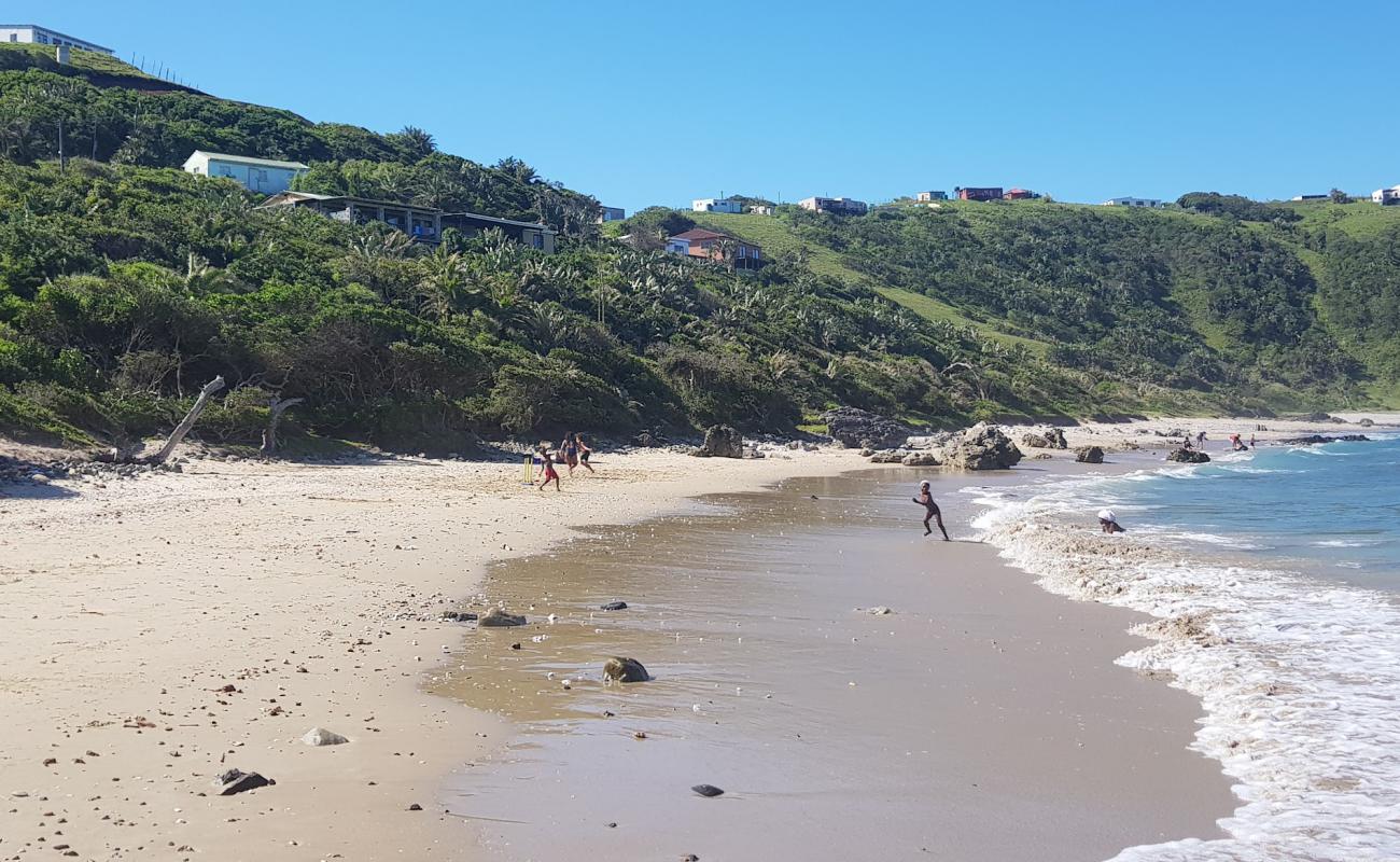 Foto af Umngazana beach med lyst sand & sten overflade