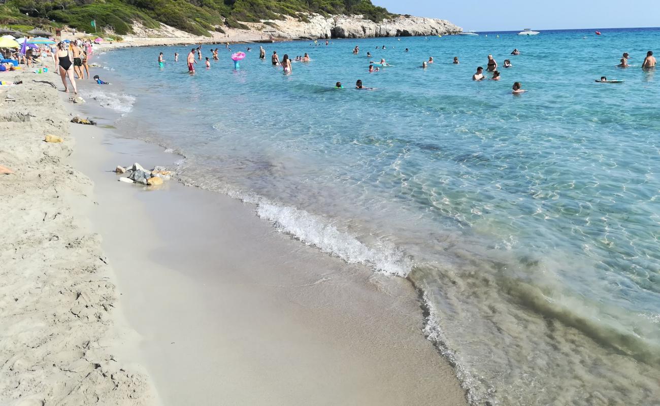 Foto af Platja de San Tomas II med lys fint sand overflade