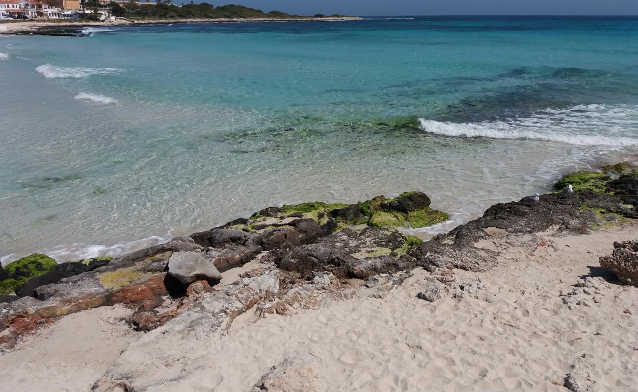 Foto af Punta Prima Beach med lys fint sand overflade