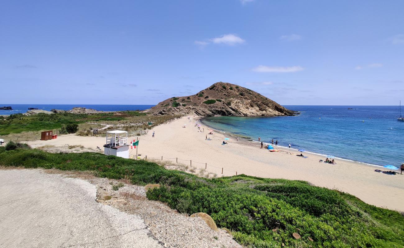 Foto af Cala Mesquida med lys fint sand overflade