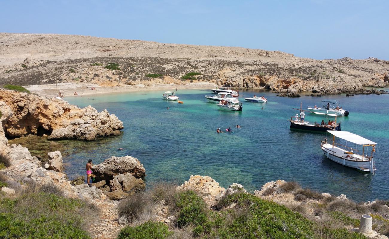 Foto af Cala'n Tosqueta med lys sand overflade