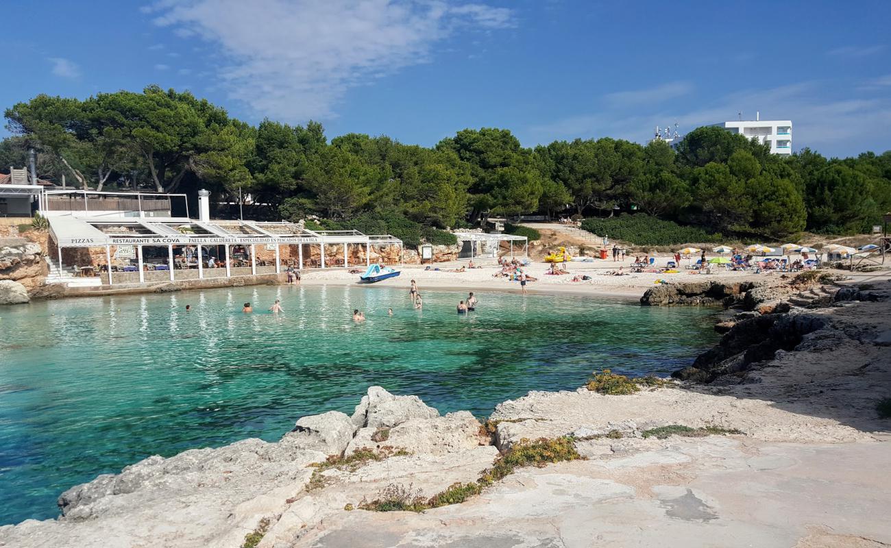 Foto af Playa Cala Blanca med lys fint sand overflade