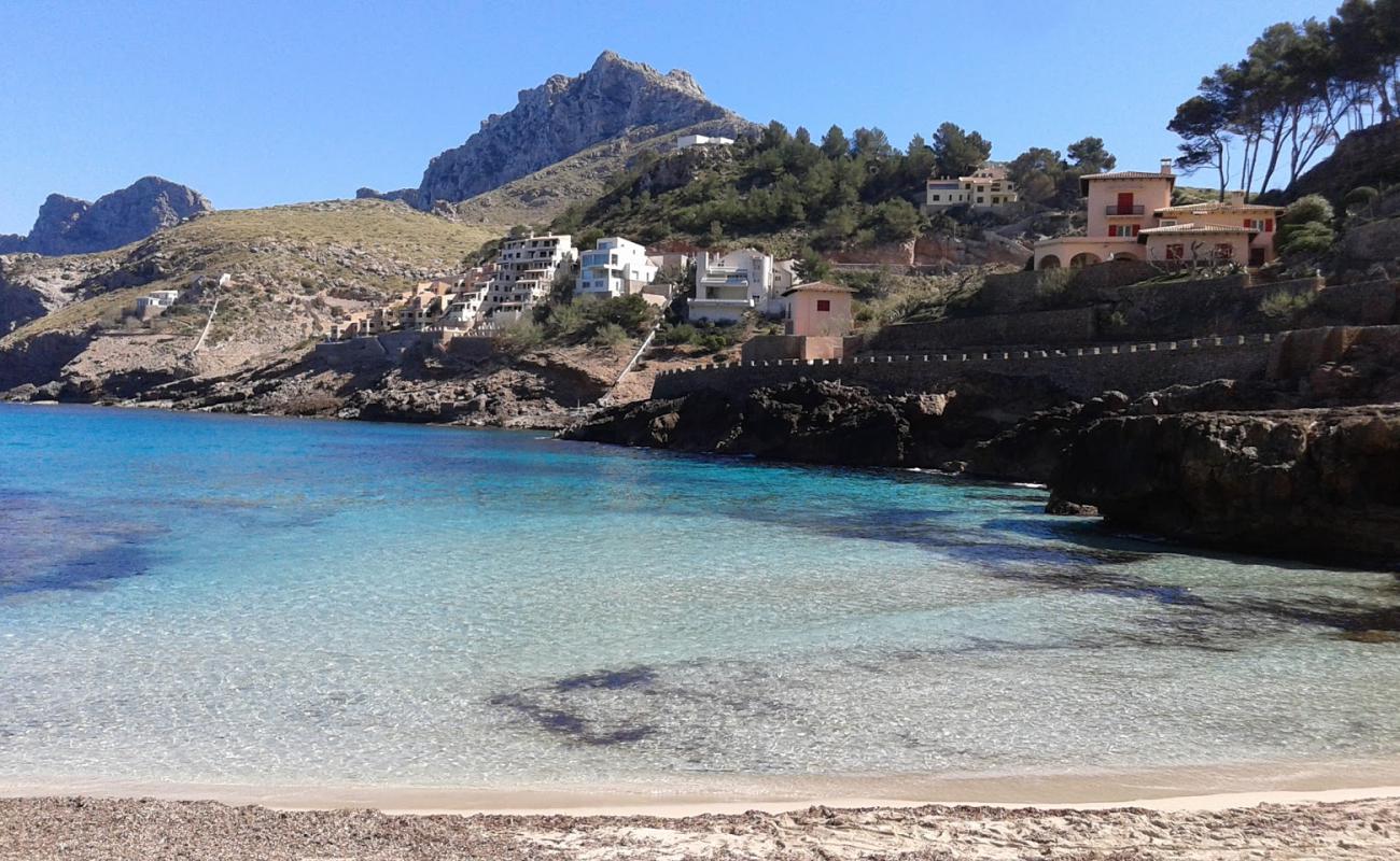 Foto af Playa de Cala Molins med lys fint sand overflade