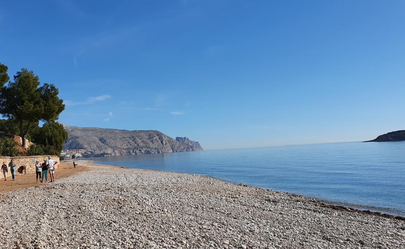 Foto af Platja de l'Olla med let sand og småsten overflade