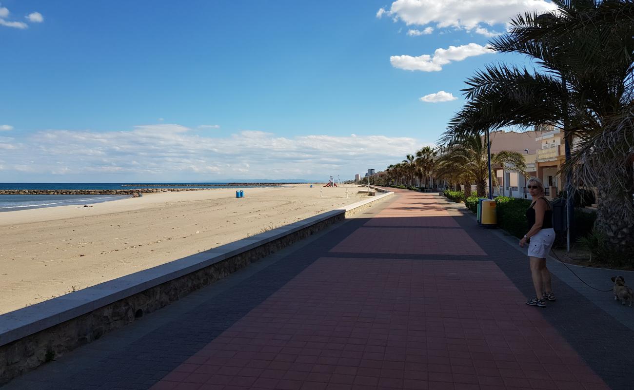 Foto af Pucol Strand med brunt sand overflade