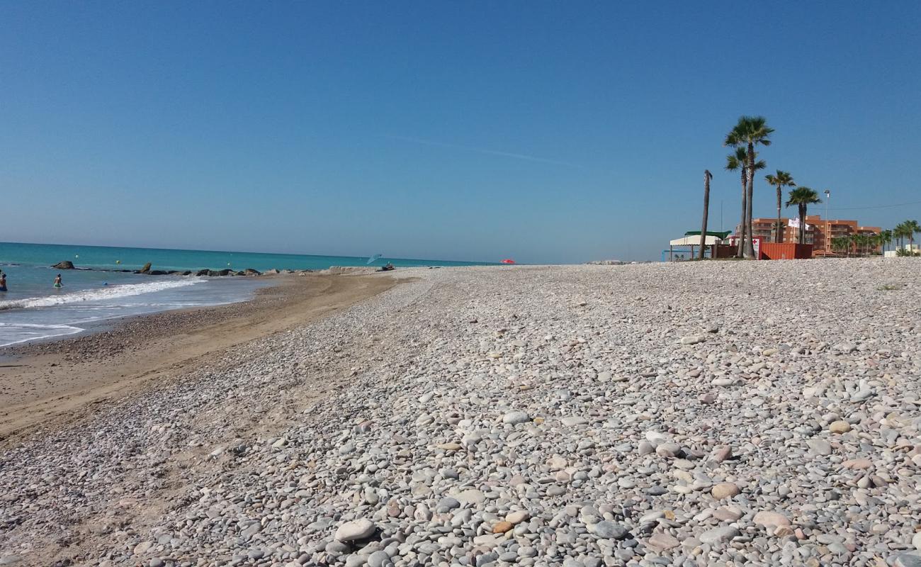 Foto af Platja amb Pedres med grå fin sten overflade