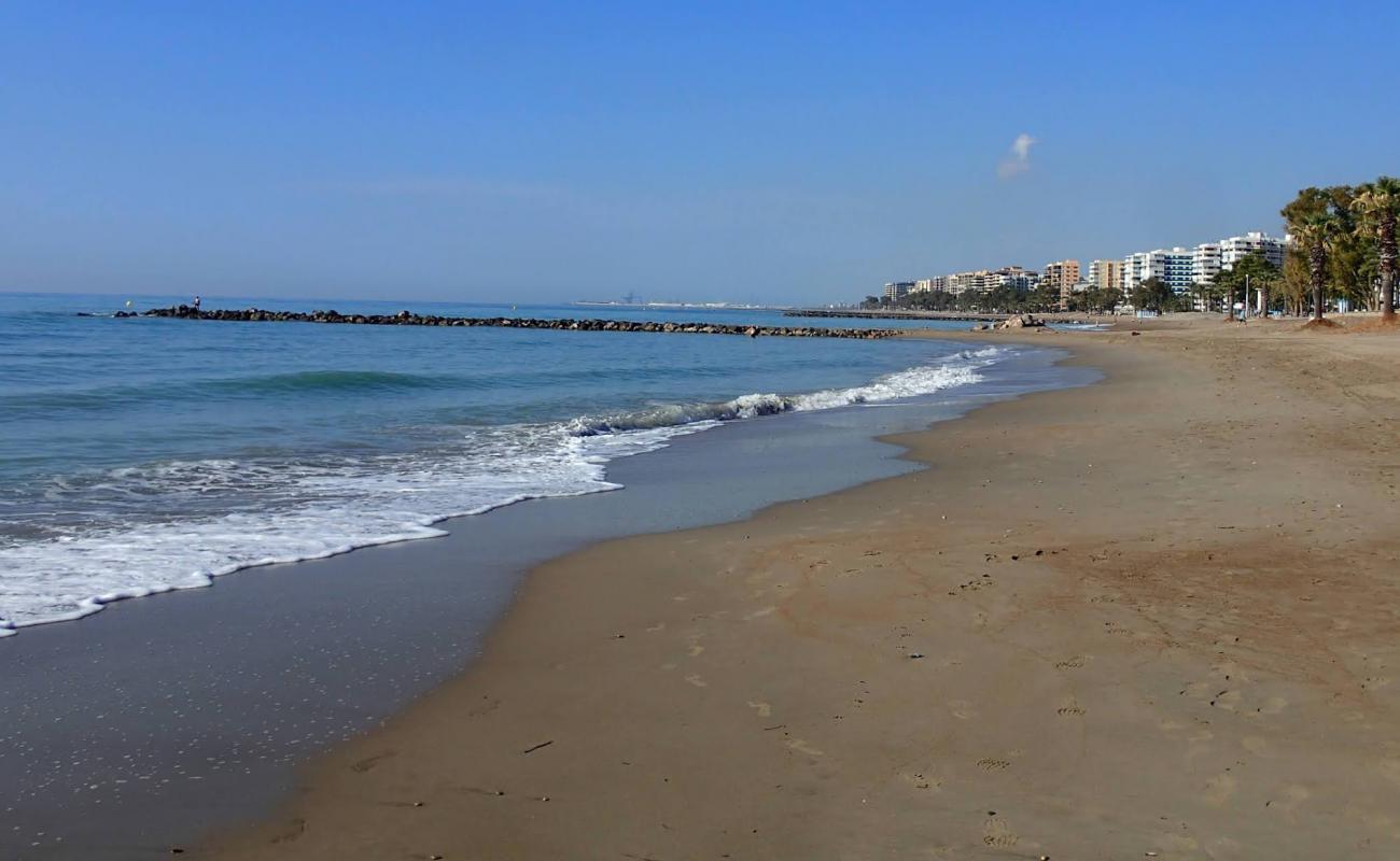 Foto af Platja Heliopolis med brunt sand overflade