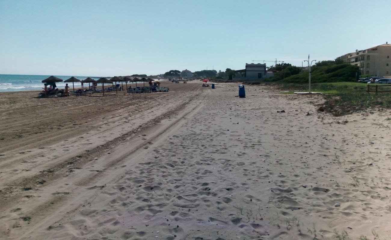 Foto af Playa del Cargador med brunt sand overflade