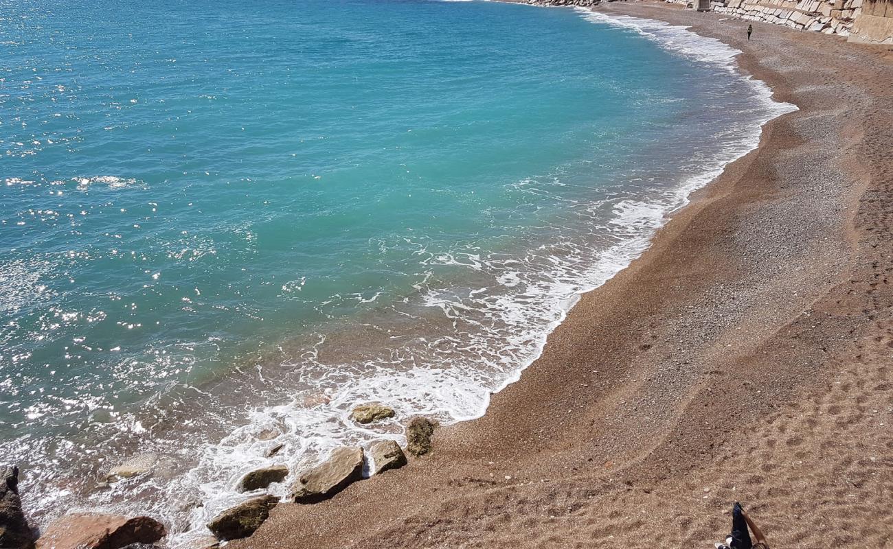 Foto af Cala del Puntal I med grå fin sten overflade