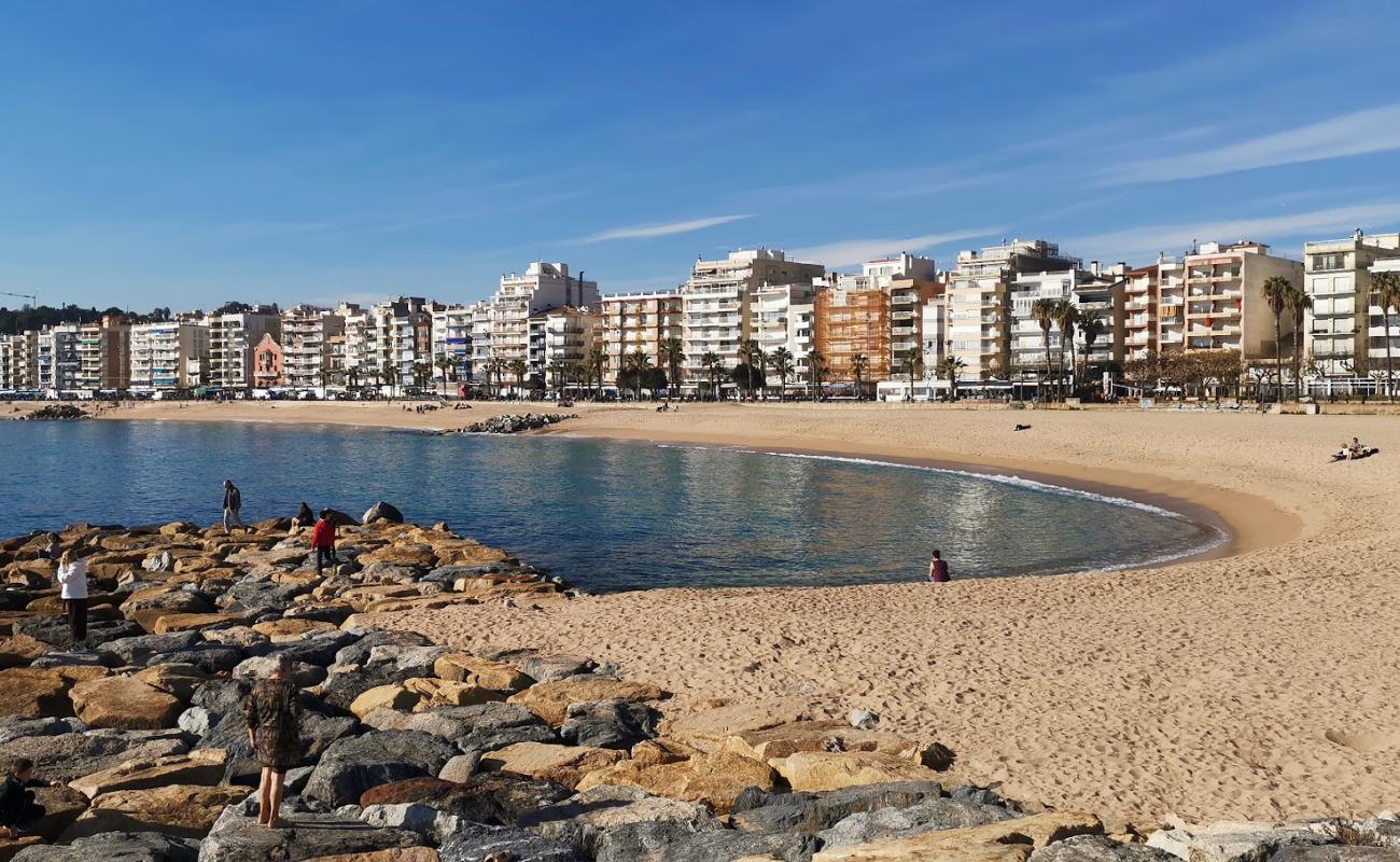 Foto af Blanes Strand med lys sand overflade