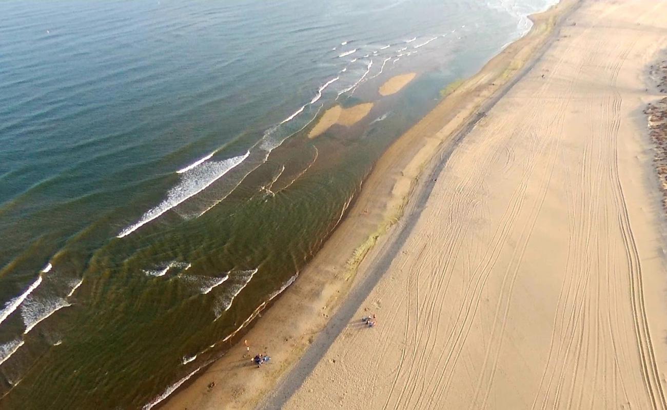 Foto af Playa de los Haraganes med lys sand overflade