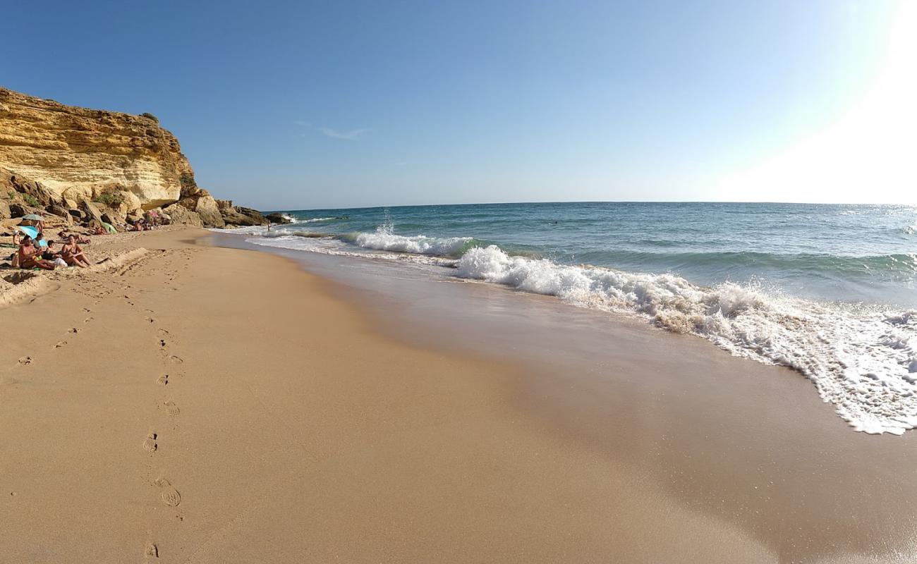 Foto af Cala del tio Juan Medina med lys sand overflade