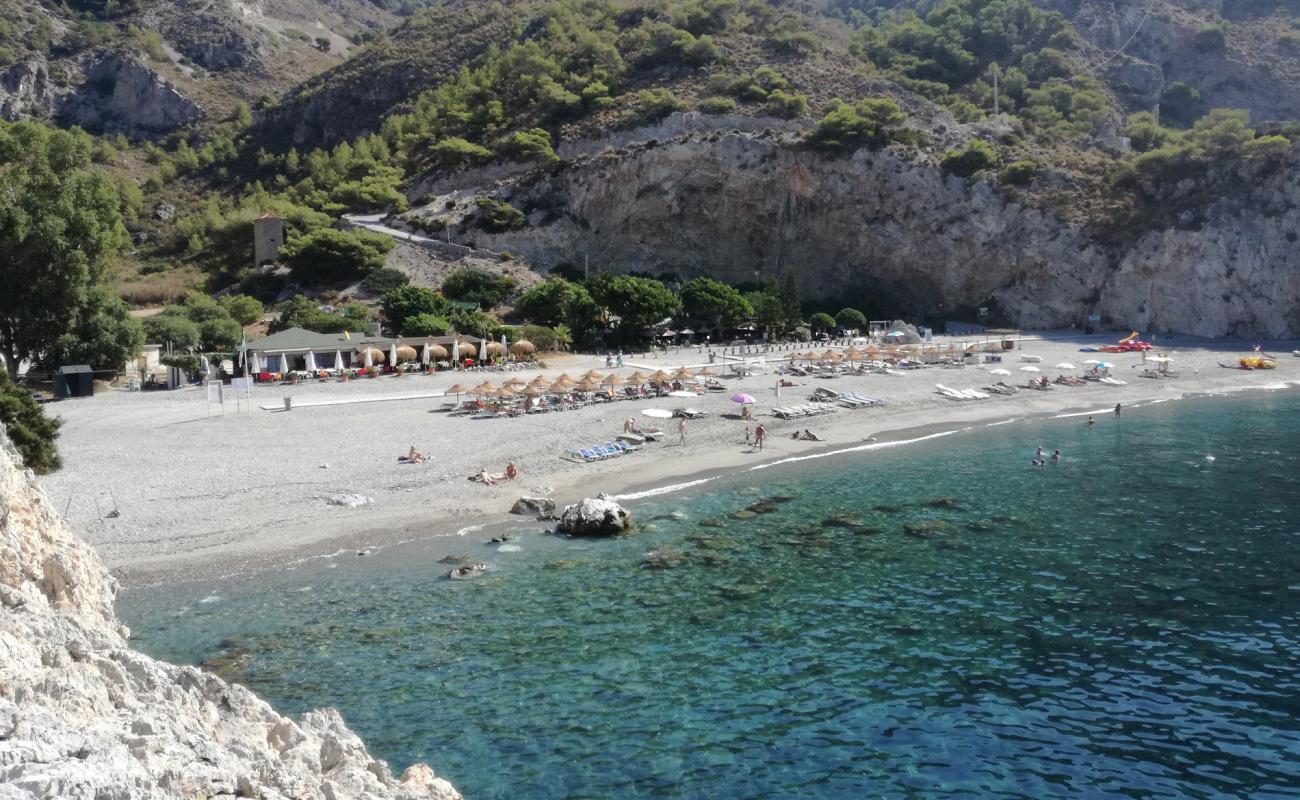 Foto af Cantarrijan Strand med grå fin sten overflade