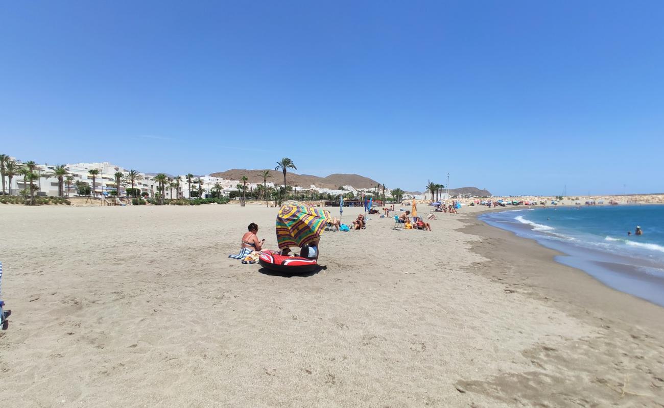 Foto af Playa de las Martinicas med lys sand overflade