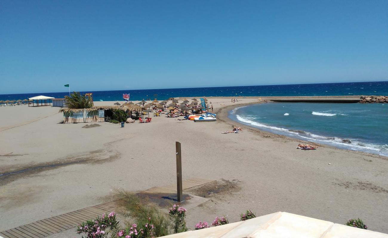 Foto af Playa Cueva del Lobo med brunt sand overflade