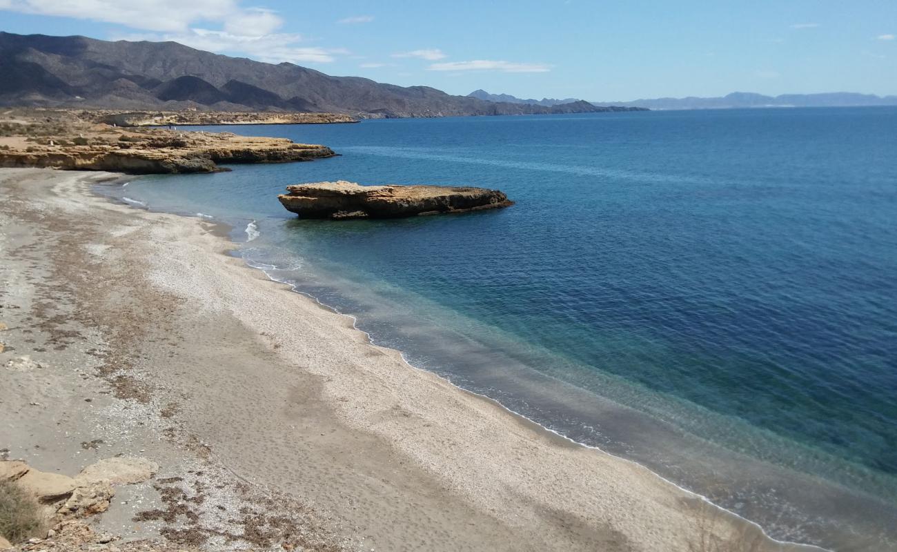 Foto af Playa de la Galera med gråt skallesand overflade