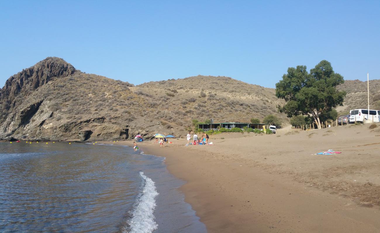 Foto af Cala de Calnegre med brunt sand overflade