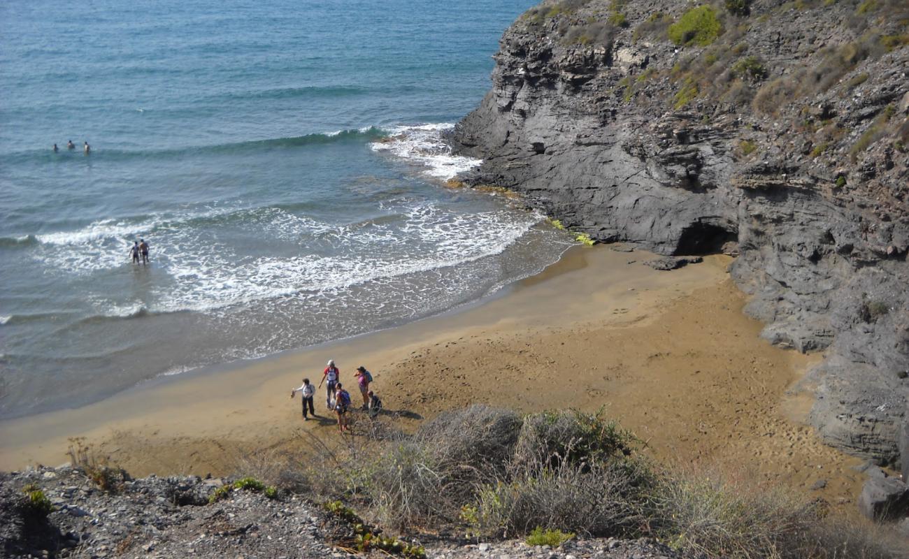 Foto af Cala Golera med brunt sand overflade