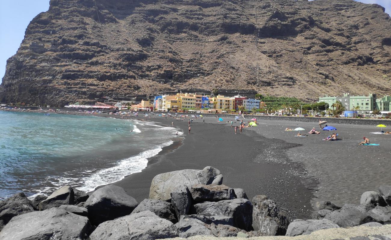 Foto af Puerto de Tazacorte med sort sand overflade