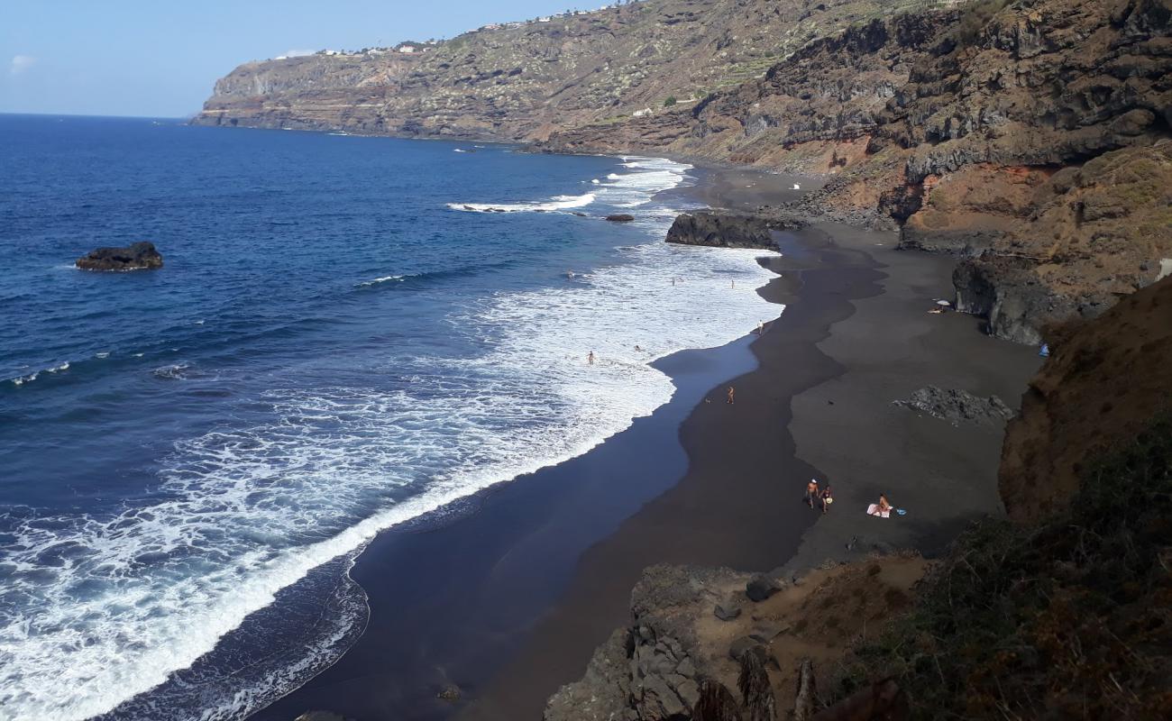 Foto af Playa Los Patos med gråt fint sand overflade