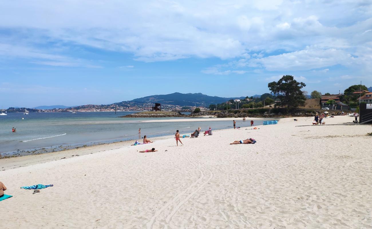 Foto af Praia de Santa Marta med hvidt sand overflade