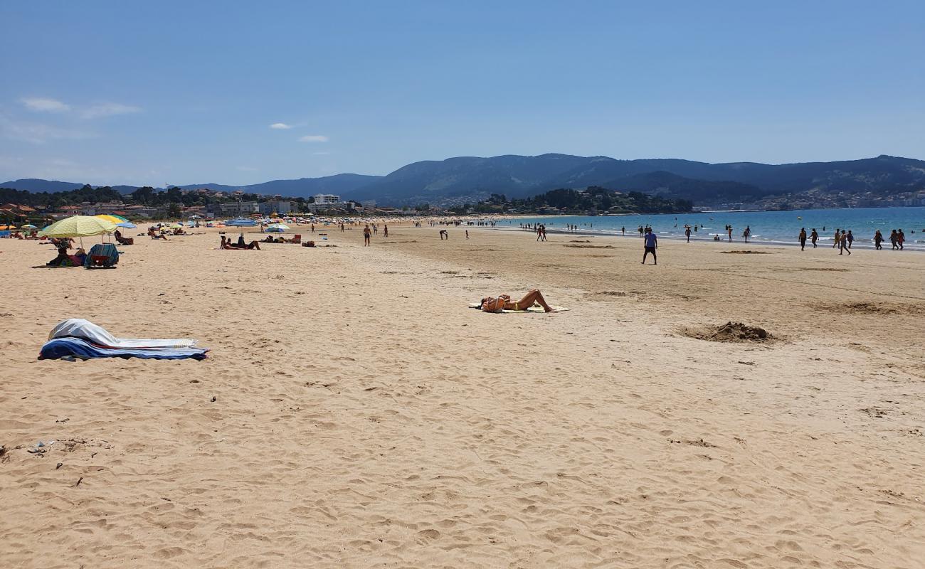 Foto af Praia de Panxon med lys sand overflade