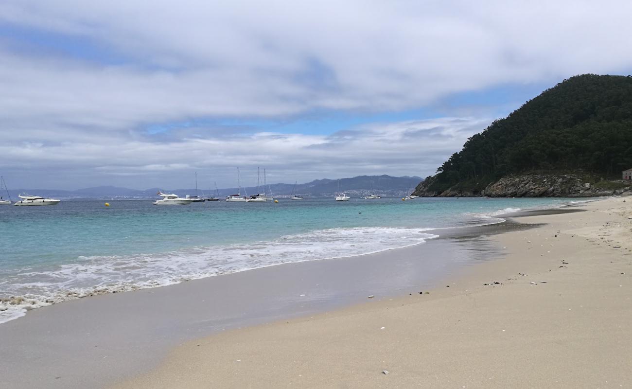 Foto af Praia de San Martino med hvidt fint sand overflade