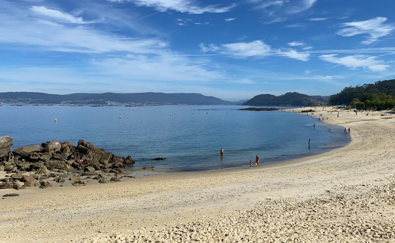 Foto af Praia Agrelo Portomaior med hvidt fint sand overflade