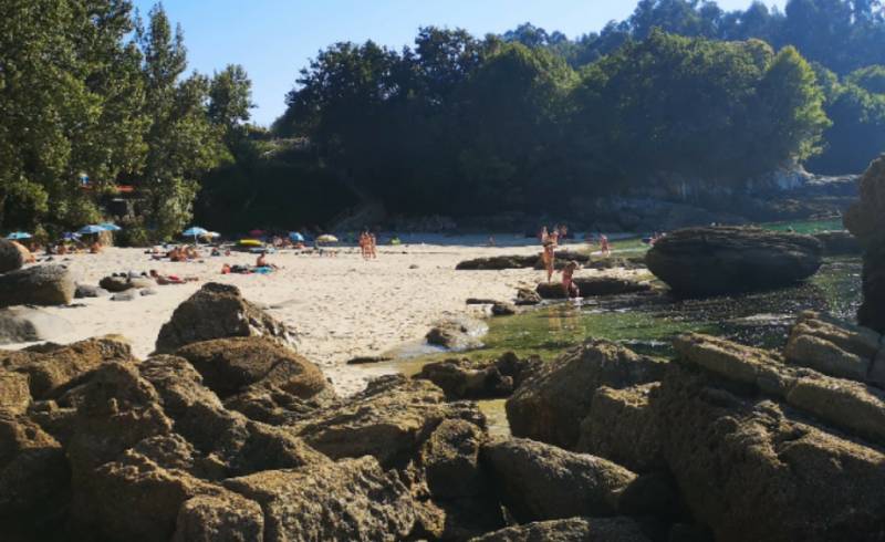 Foto af Praia de Covelo med hvidt fint sand overflade