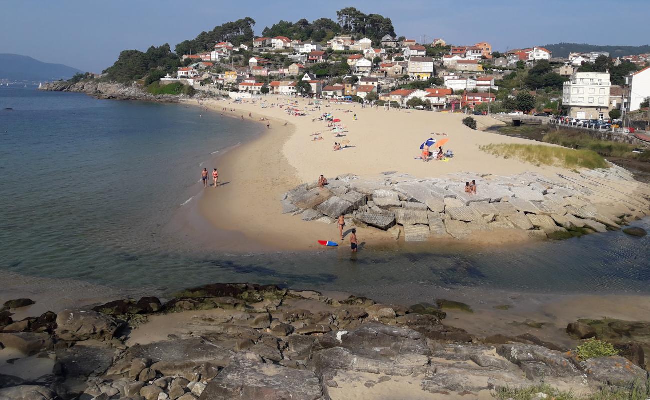 Foto af Praia de Loira med hvidt fint sand overflade