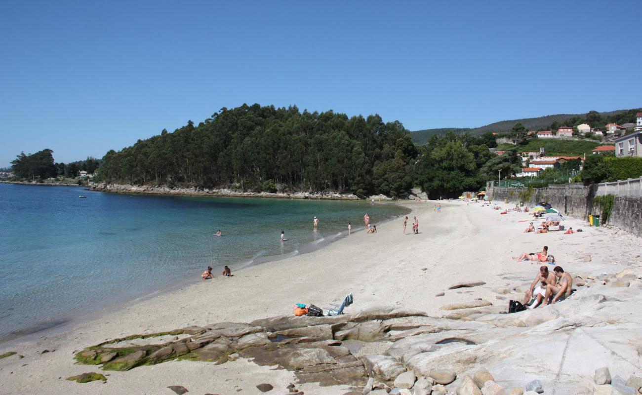 Foto af Praia de Chancelas med hvidt sand overflade