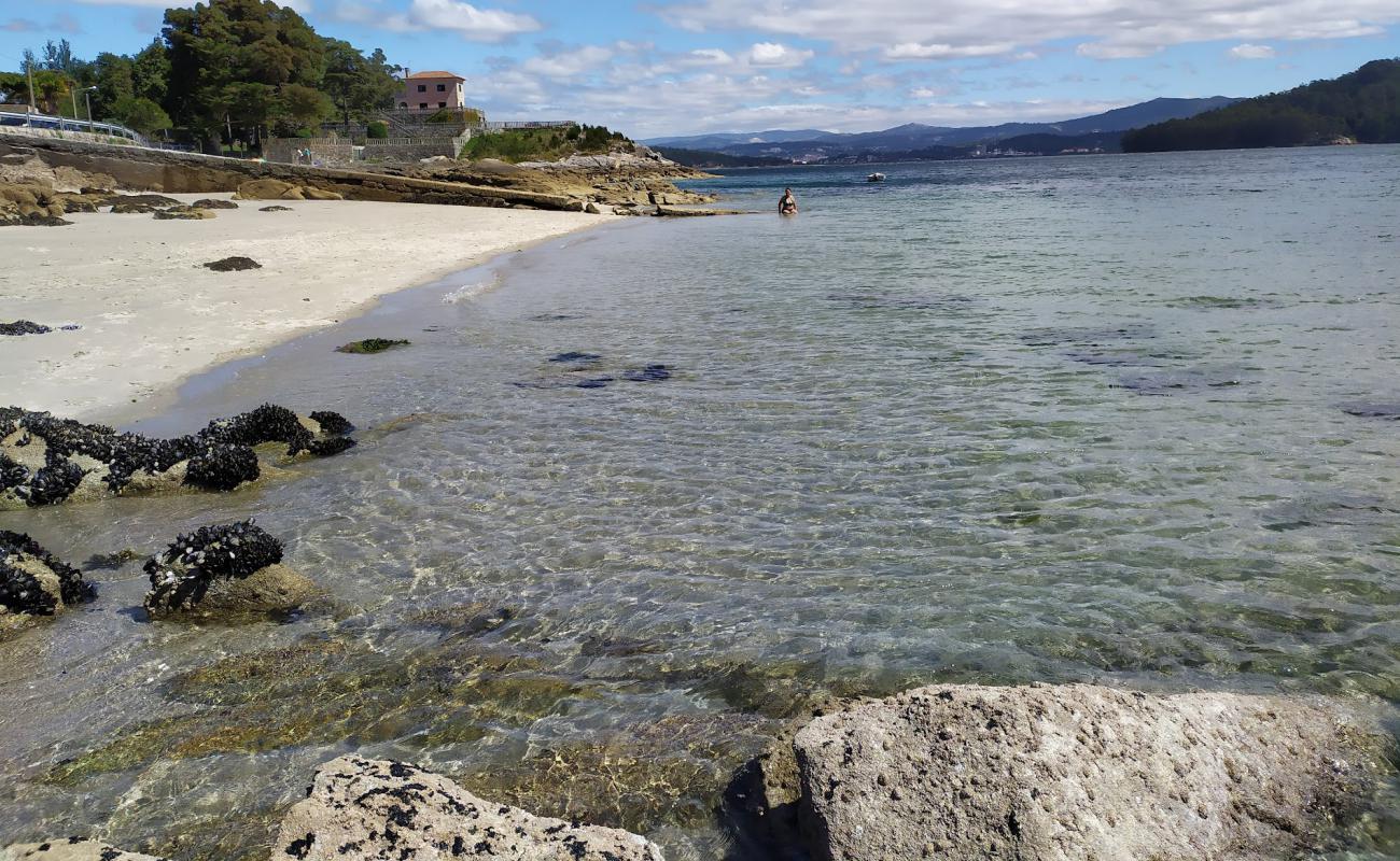 Foto af Praia do Covelo med hvidt fint sand overflade