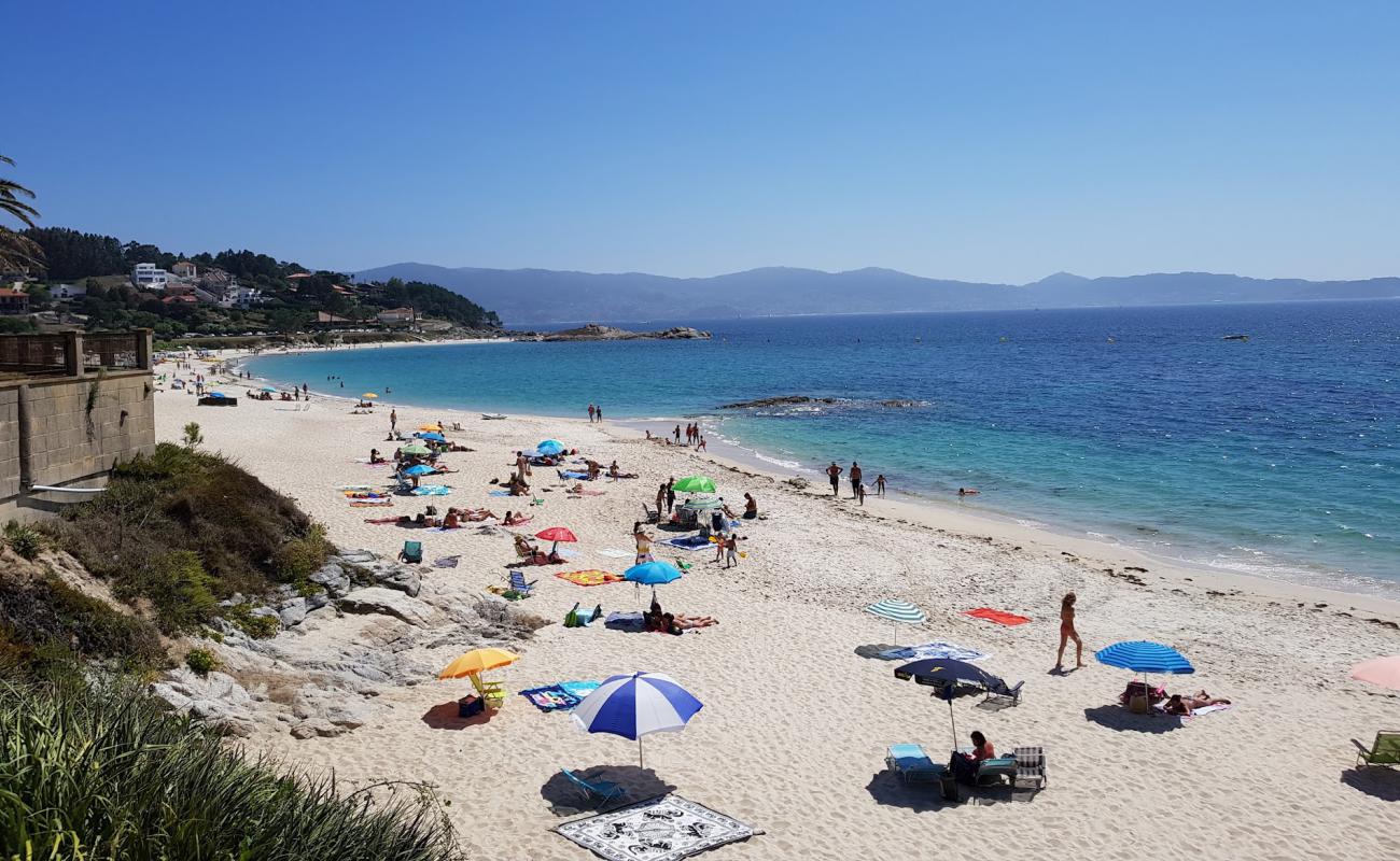 Foto af Praia de Areas med hvidt fint sand overflade