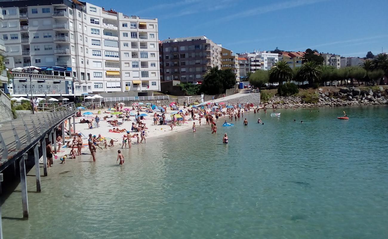 Foto af Playa da Panadeira med lys fint sand overflade