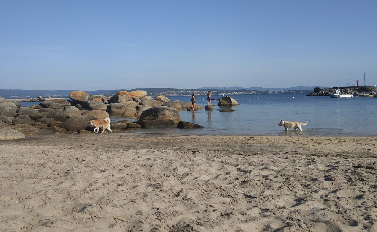 Foto af Dog beach O Espino med lys sand overflade