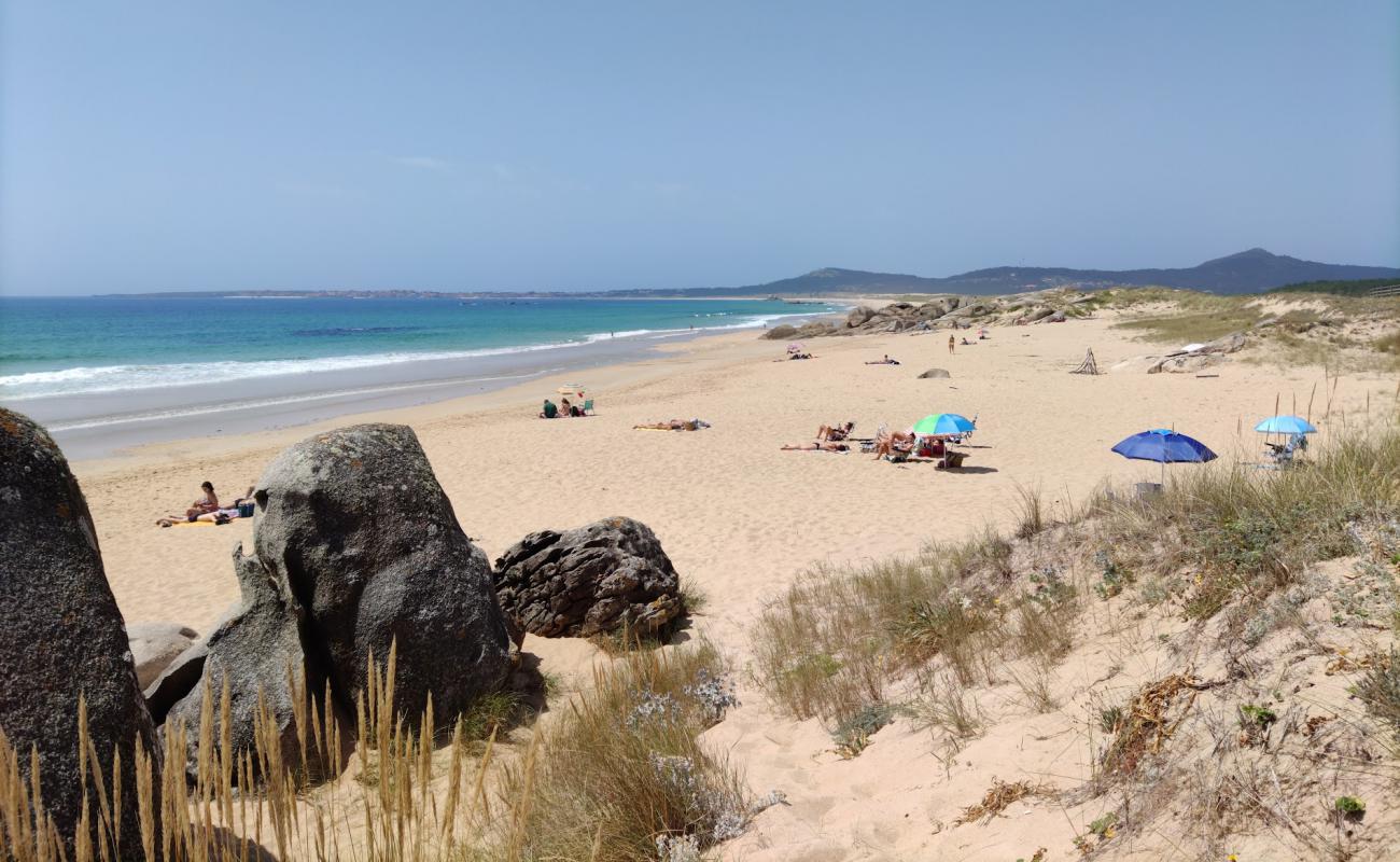 Foto af Vilar beach med hvidt fint sand overflade